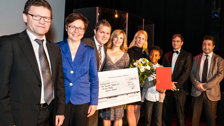 Mehr als 100.000 Euro für Kinderhilfsprojekte – Verleihung des 2. Town & Country Stiftungspreises an gemeinnützige Projekte